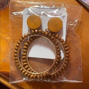 CUTE EARRINGS!!